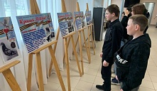 Фотовыставка «Крылья Победы» 