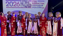  «С песней в сердце так светло»