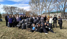 Патриотическая акция «Благоустройство памятников погибшим односельчанам»